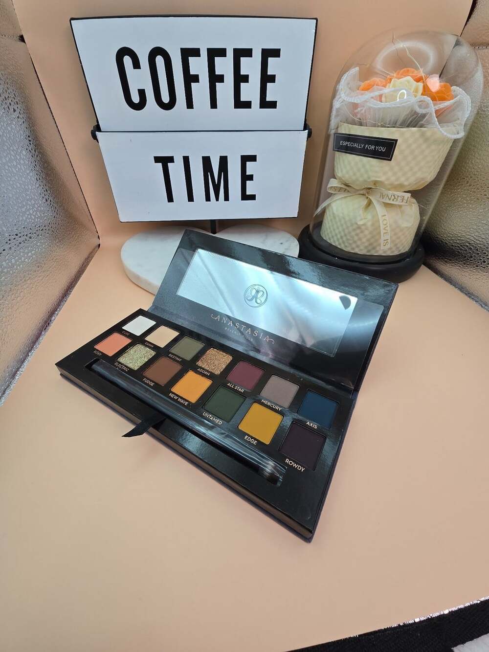 Anastasia Beverly Hills Subculture Eyeshadow Palette